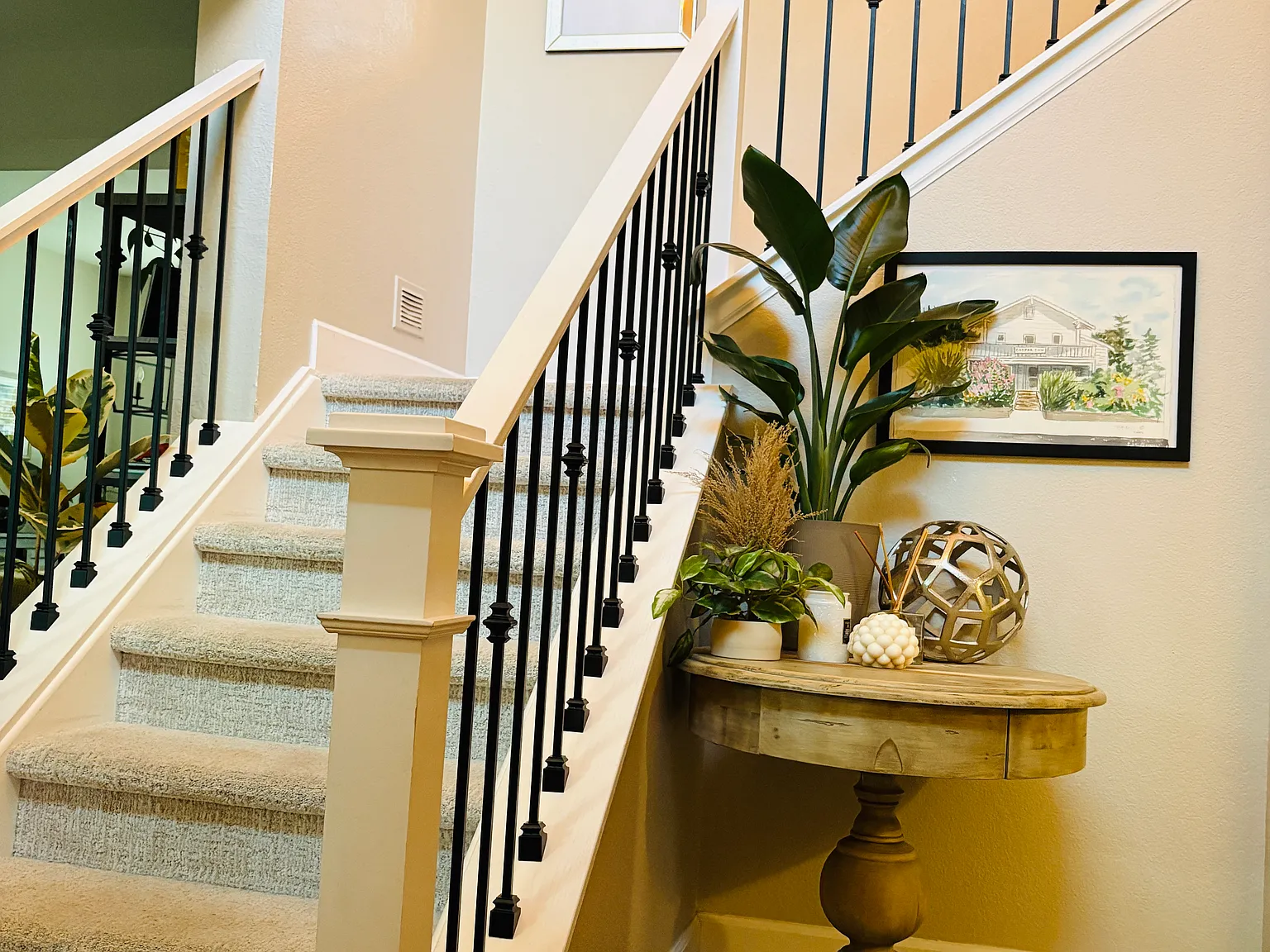 5 bed, 3.5 bath, 3673 sqft, $3,650 — Photo 3