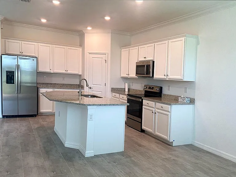 24237 Spartina Dr — Photo 6