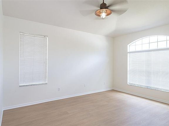 3rd image of 1435 TAWNYBERRY COURT