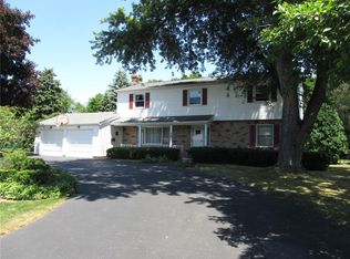 26 Roby Dr, Rochester, NY 14618