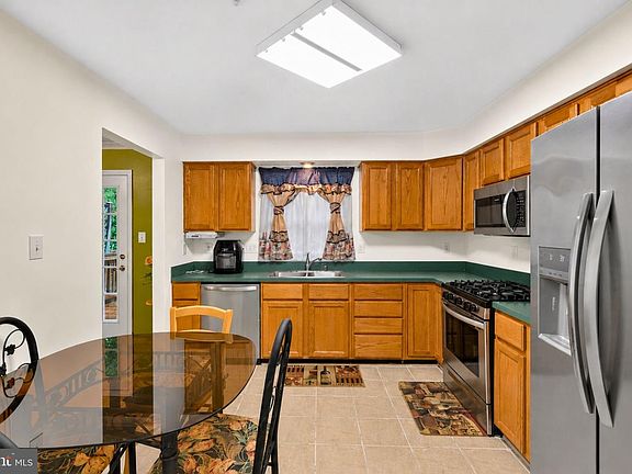 4th image of 7318 Rotunda Ct