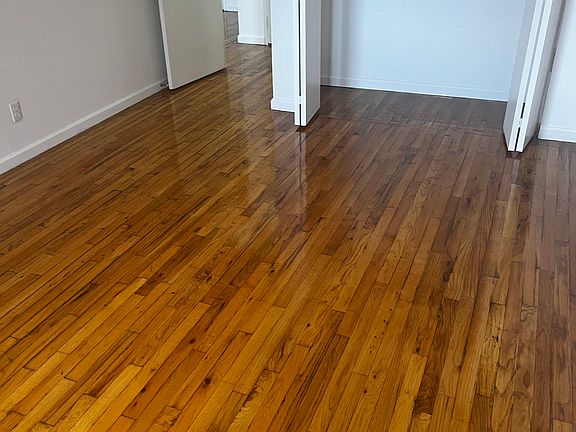 3rd image of 14431 41st Ave APT 5E
