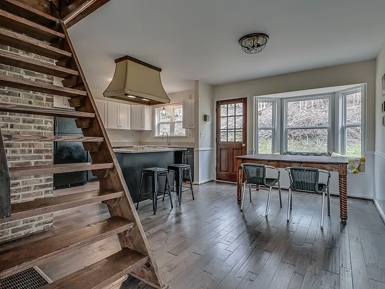 1408 Cedar Hill Rd — Photo 12