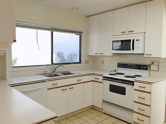 4th image of 102 Starling Ln