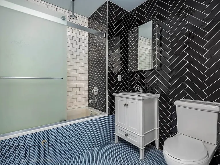 1084 Rogers Ave #3 — Photo 4
