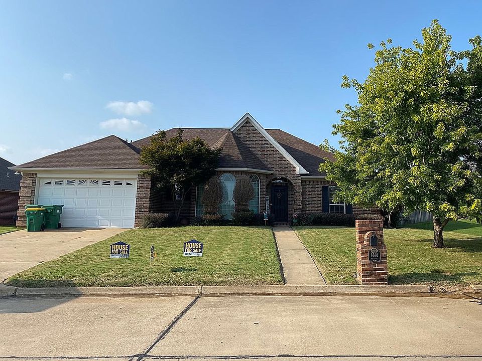 1st image of 6601 Palisades Dr