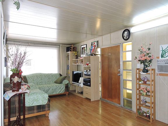 5th image of 165 Blossom Hill Rd Spc 297