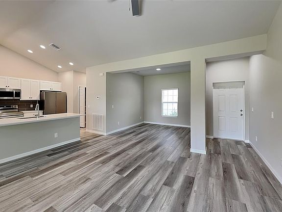 3rd image of 8878 BESSEMER COURT