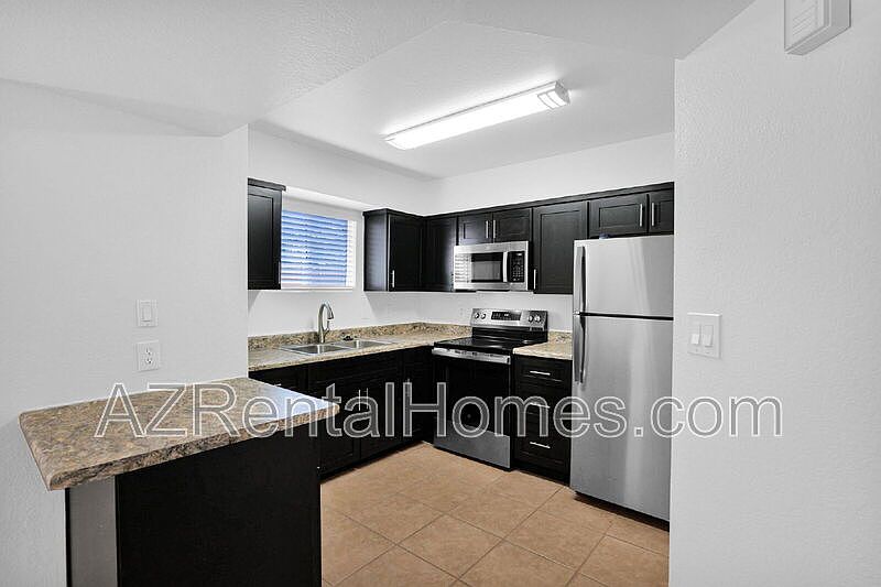 1st image of 1712 E Pepper Cir APT 3