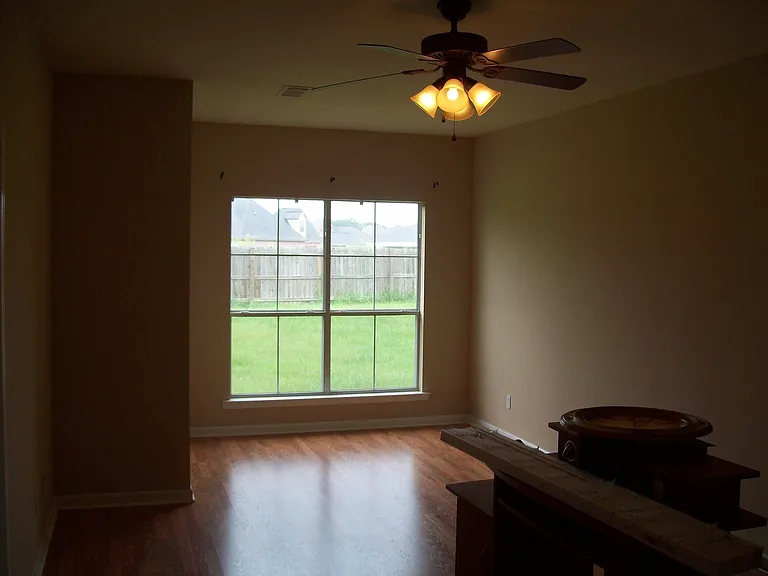 26043 Wimbledon Ave — Photo 20
