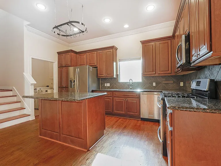 2540 Prospect St #C — Photo 10
