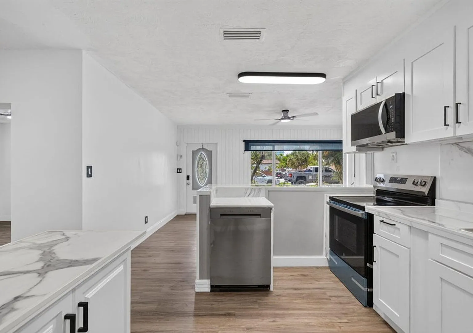 540 NE 61st Street, Oakland Park, FL 33334 - 1936 — Photo 3