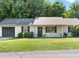 1176 Max Ct, Oak Grove, KY 42262