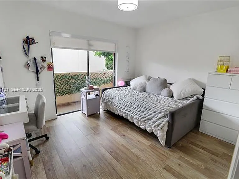 17920 NW 68th Ave #Townhouse 31 — Photo 18
