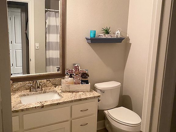 Full bath, down 