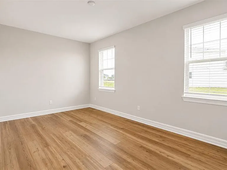 16628 Silver Brook Way — Photo 19