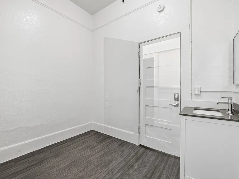 706 Kearny St #127 — Photo 4