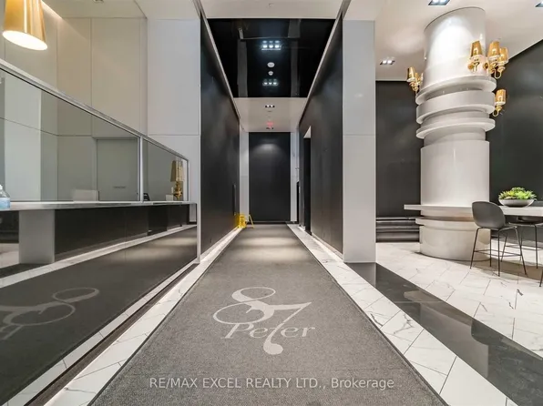 87 Peter St, Toronto, ON