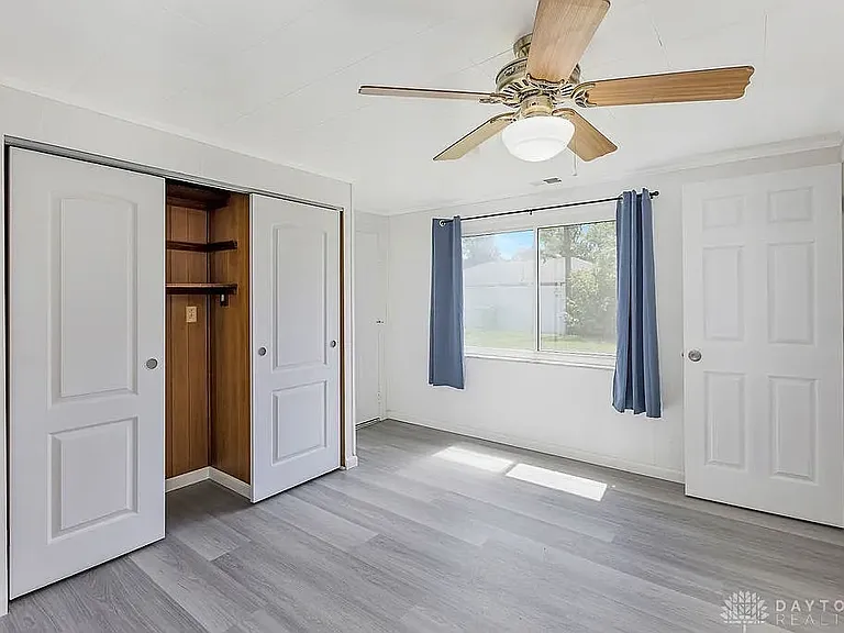 2090 Mattis Dr — Photo 9