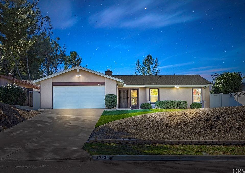 2nd image of 42535 Escolacata Dr