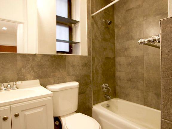 4th image of 350 7th St APT A2