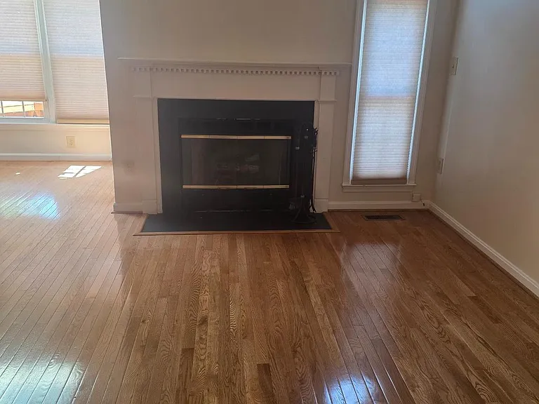 7766 Black Horse Ct — Photo 5