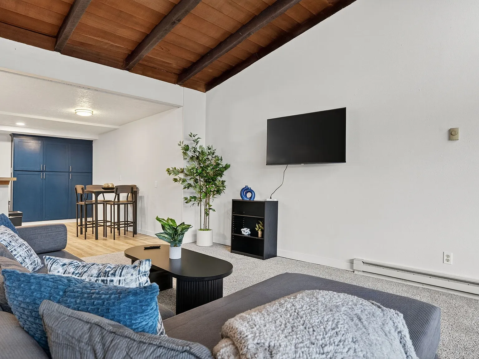 1 bed, $2,200 — Photo 3