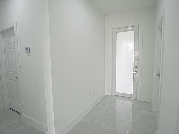 3rd image of 2614 25th Street St W