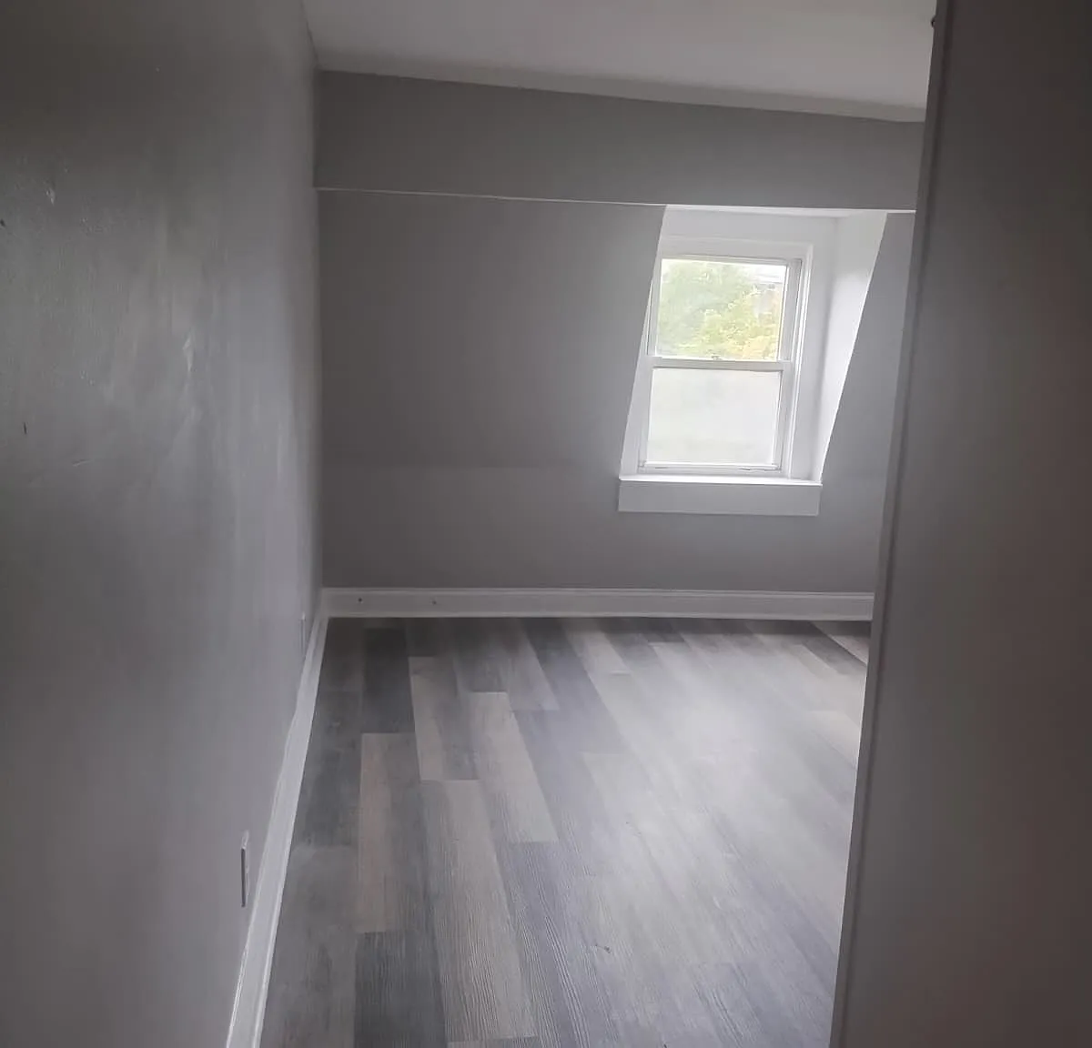 2 bed, 912 sqft, $1,580 — Photo 2
