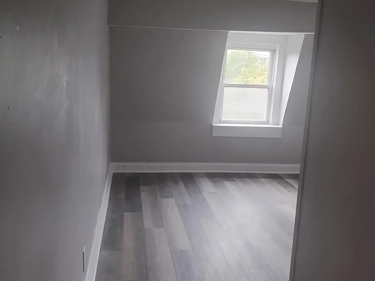 2535 Brookfield Ave #3 — Photo 2