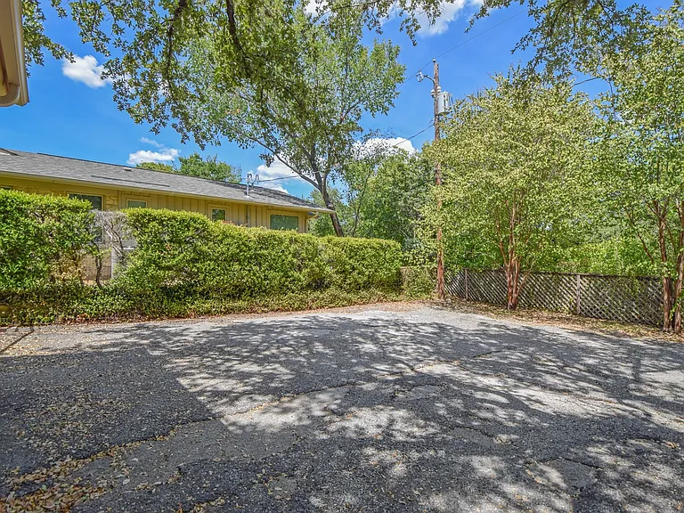 5003 Westview Dr — Photo 40