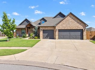 13300 NW 7th Ct, Yukon, OK 73099