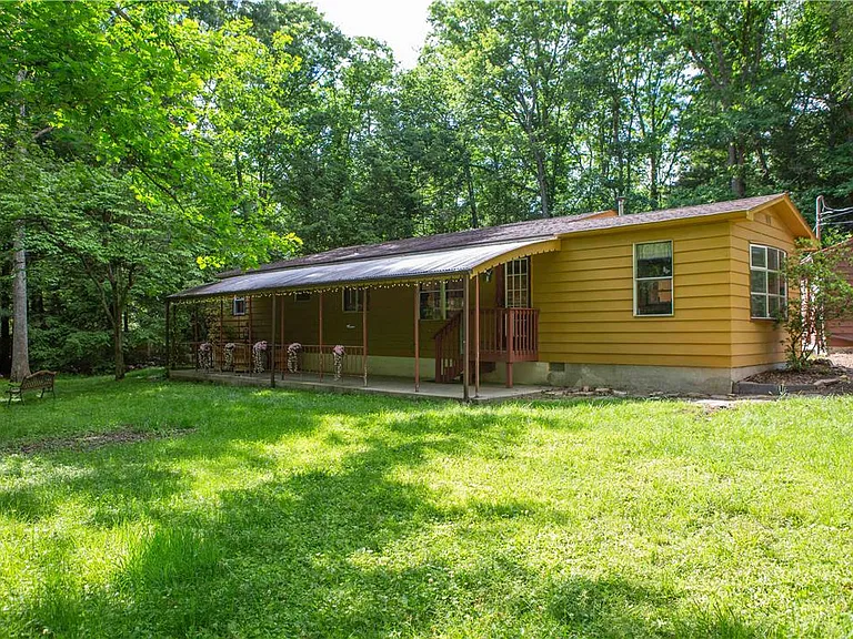 8 Cross Roads Dr — Photo 2