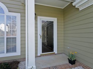 8713 Kirkley Glen Ln, Charlotte, NC 28215