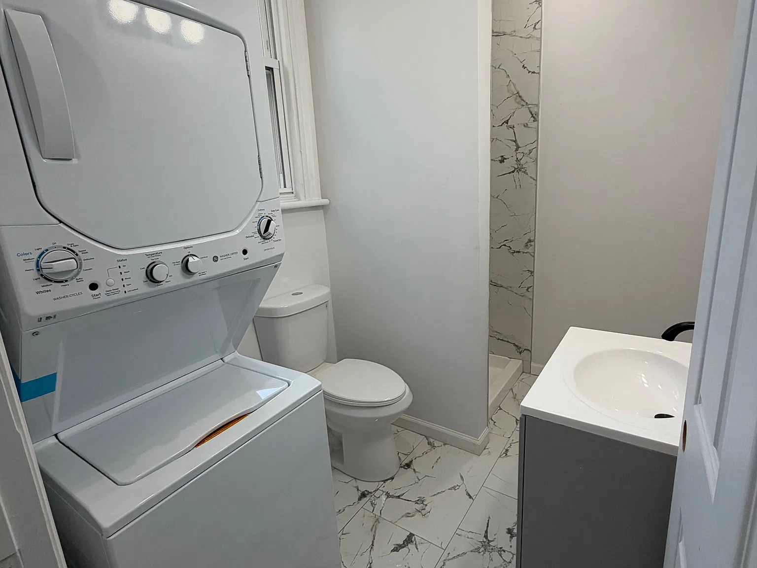 1 bed, 800 sqft, $2,000 — Photo 4