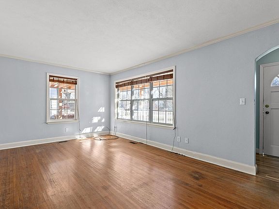 2nd image of 109 S Saint Marks Ave