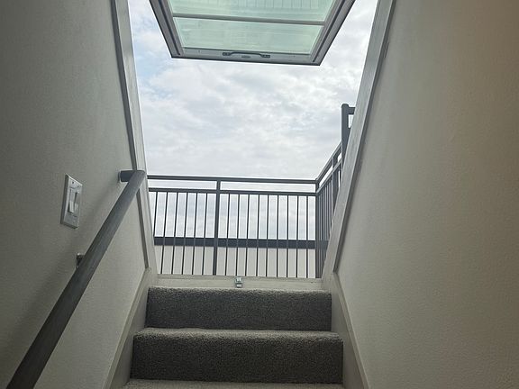 5th image of 3171 Cedarplaza Ln