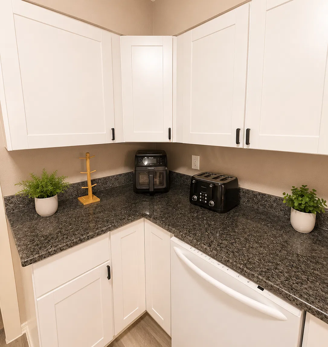 8915 Datapoint Dr — Photo 4