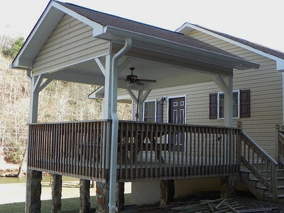 3rd image of 731 Silas Creek