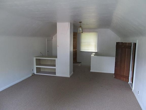 2nd image of 2768 Highland Ave