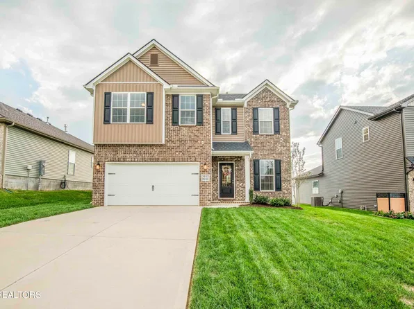 3632 Crimson Cir, Maryville, TN 37801
