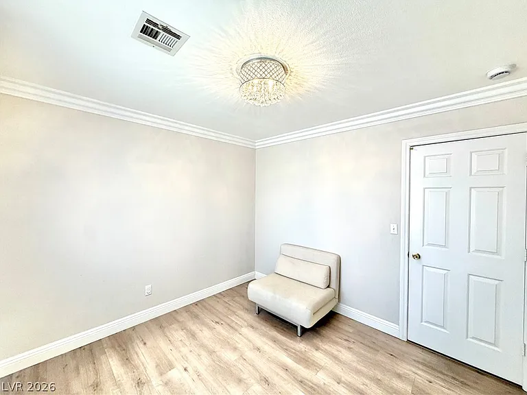 10087 Yellow Canary Ave — Photo 28