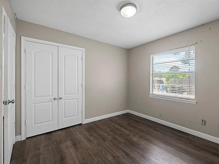 15915 Mueschke Rd — Photo 31