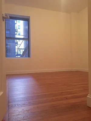 Rented by AJ Clarke | media 38