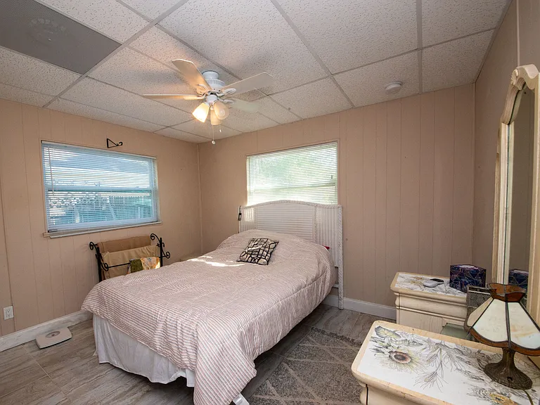 9026 Somerset Ln — Photo 16