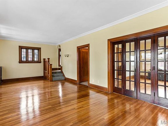 4th image of 7431 Augusta Ave