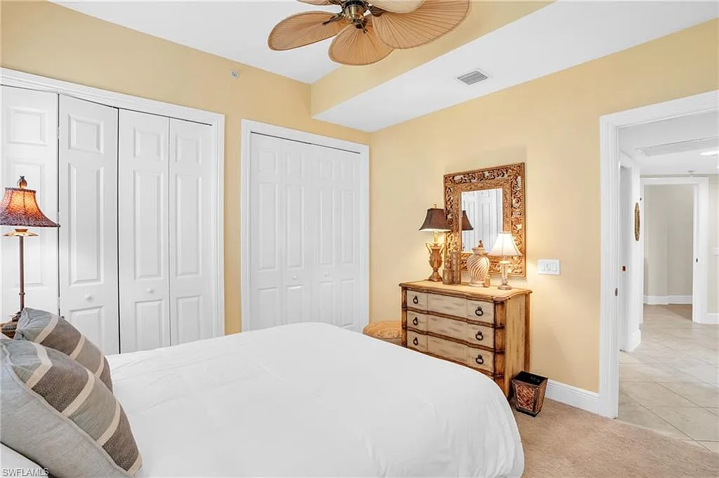 3 bed, 2.0 bath, 2408 sqft, $7,950 — Photo 4
