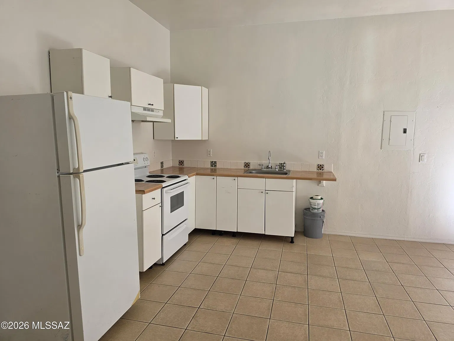 1 bed, 1.0 bath, 580 sqft, $800 — Photo 2
