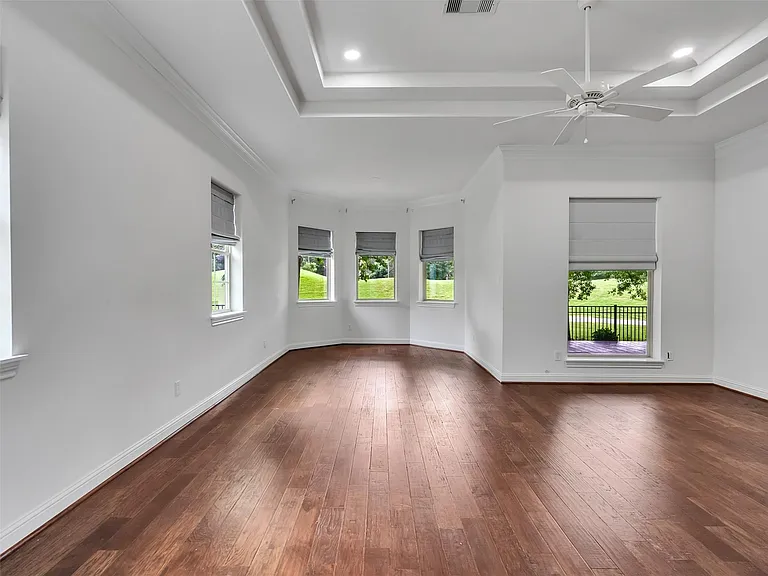16011 Bridges Fairway Ln — Photo 15