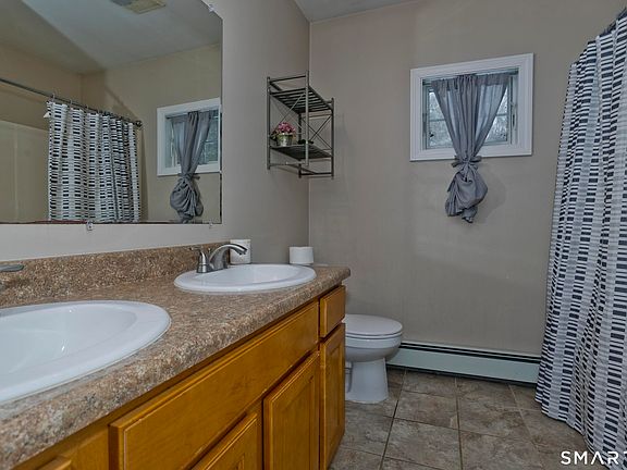 2nd image of 28 Lily Pond Road